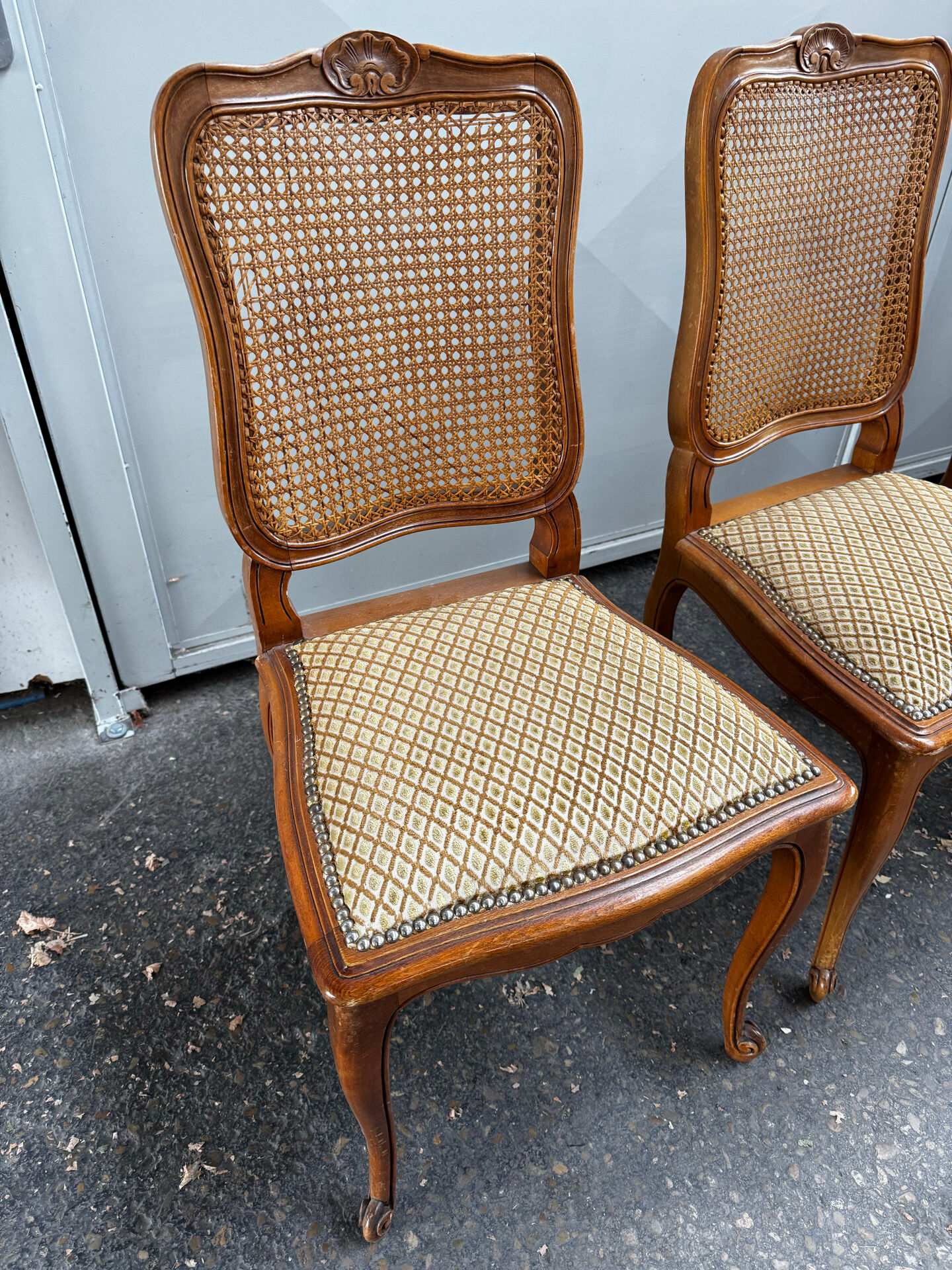 Set of 6 chairs in Louis XV style - carved wood and caning