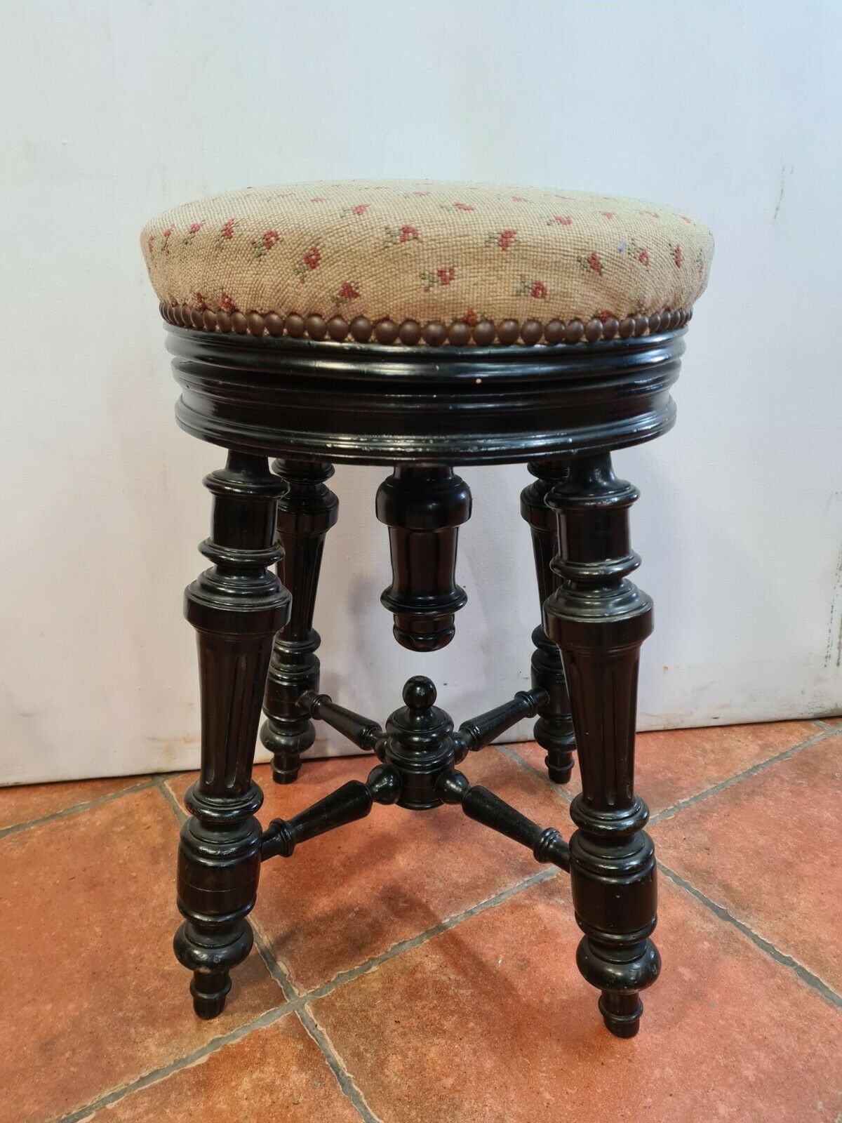 piano stool style NAPOLEON III