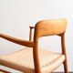 Paire de chaises de salle à manger modèle 56 par Niels O. Møller en chêne