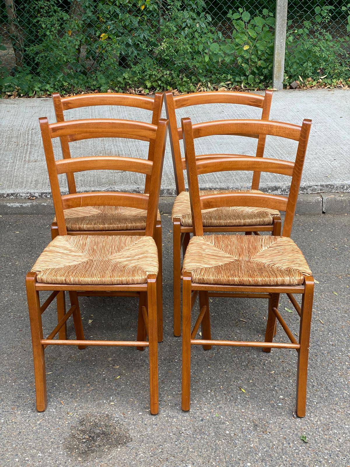 4 chaises de cuisine en bois massif paillées dossier échelle 1980