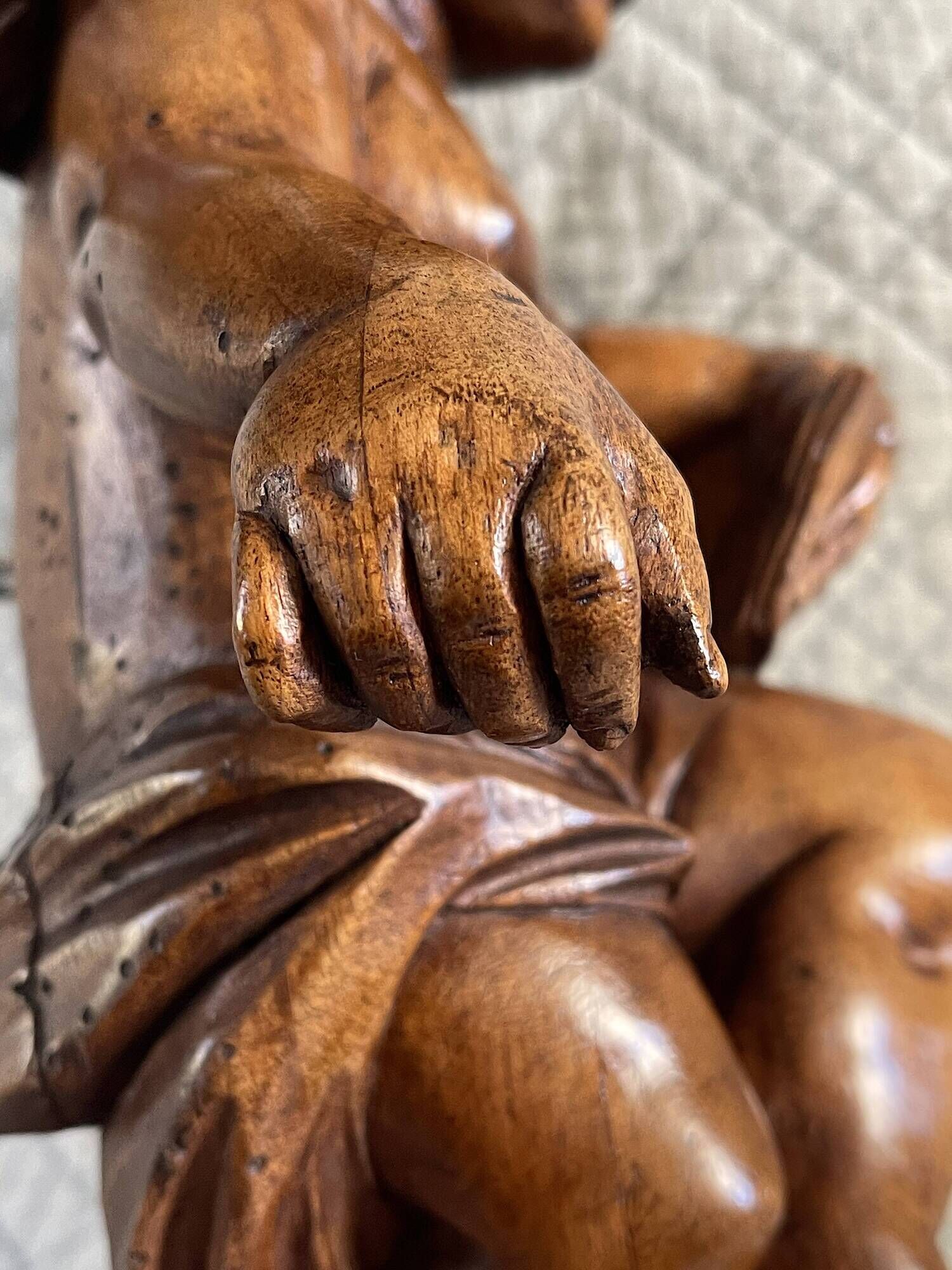 18th Century Carved Wooden Angel/Chestnut/Putto