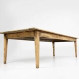 Grande table de ferme rustique en bois d'orme, France vers 1800