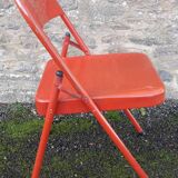 Red metal folding chair, 80s/90s