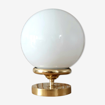 Lampe globe opaline