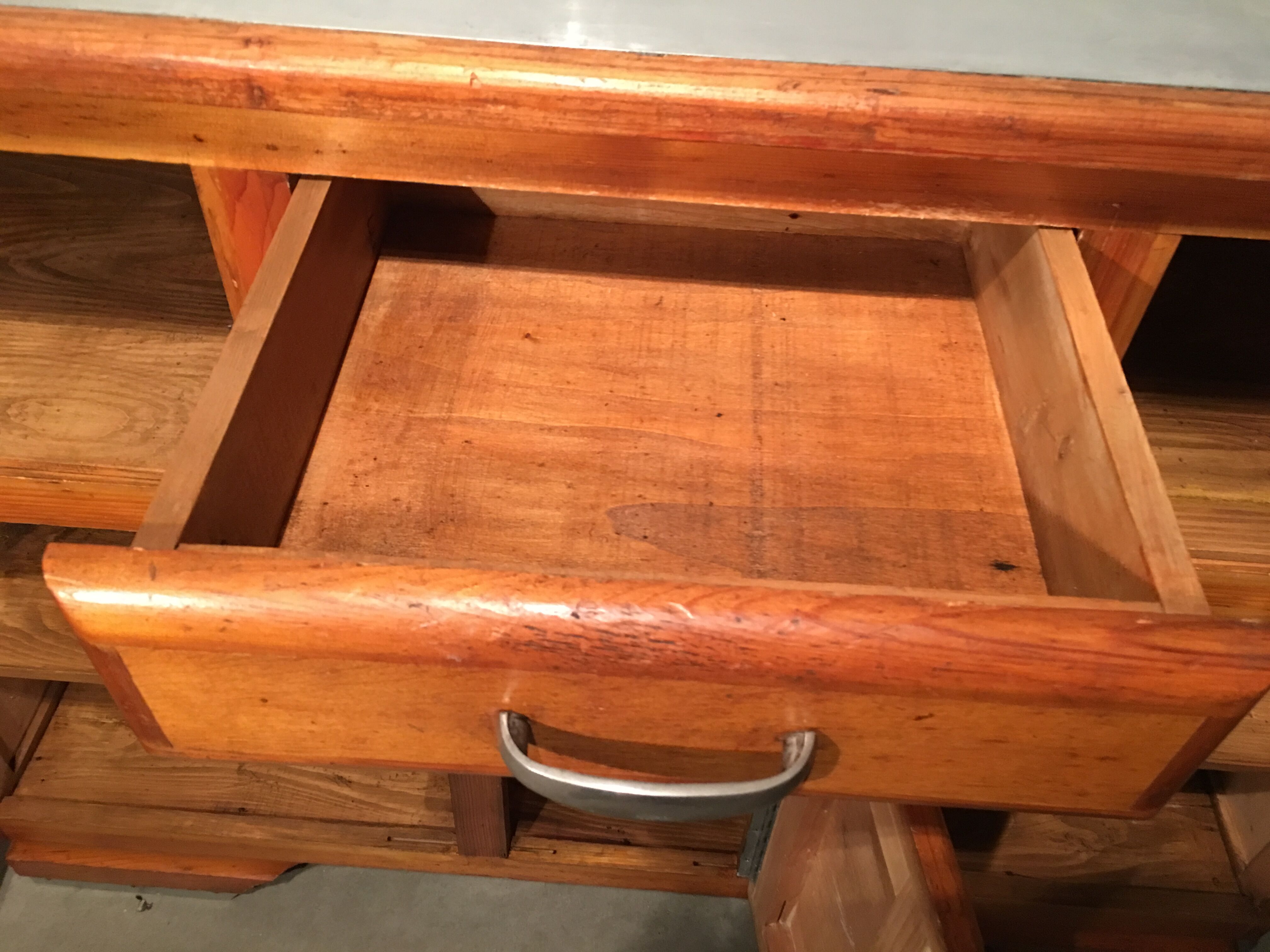 Buffet mado zinc 50 years