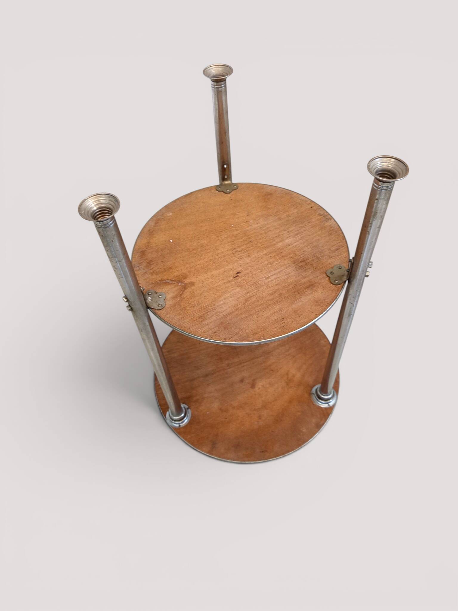 Art Deco tripod gueridon in chrome metal with double mirror top, 1930-19.