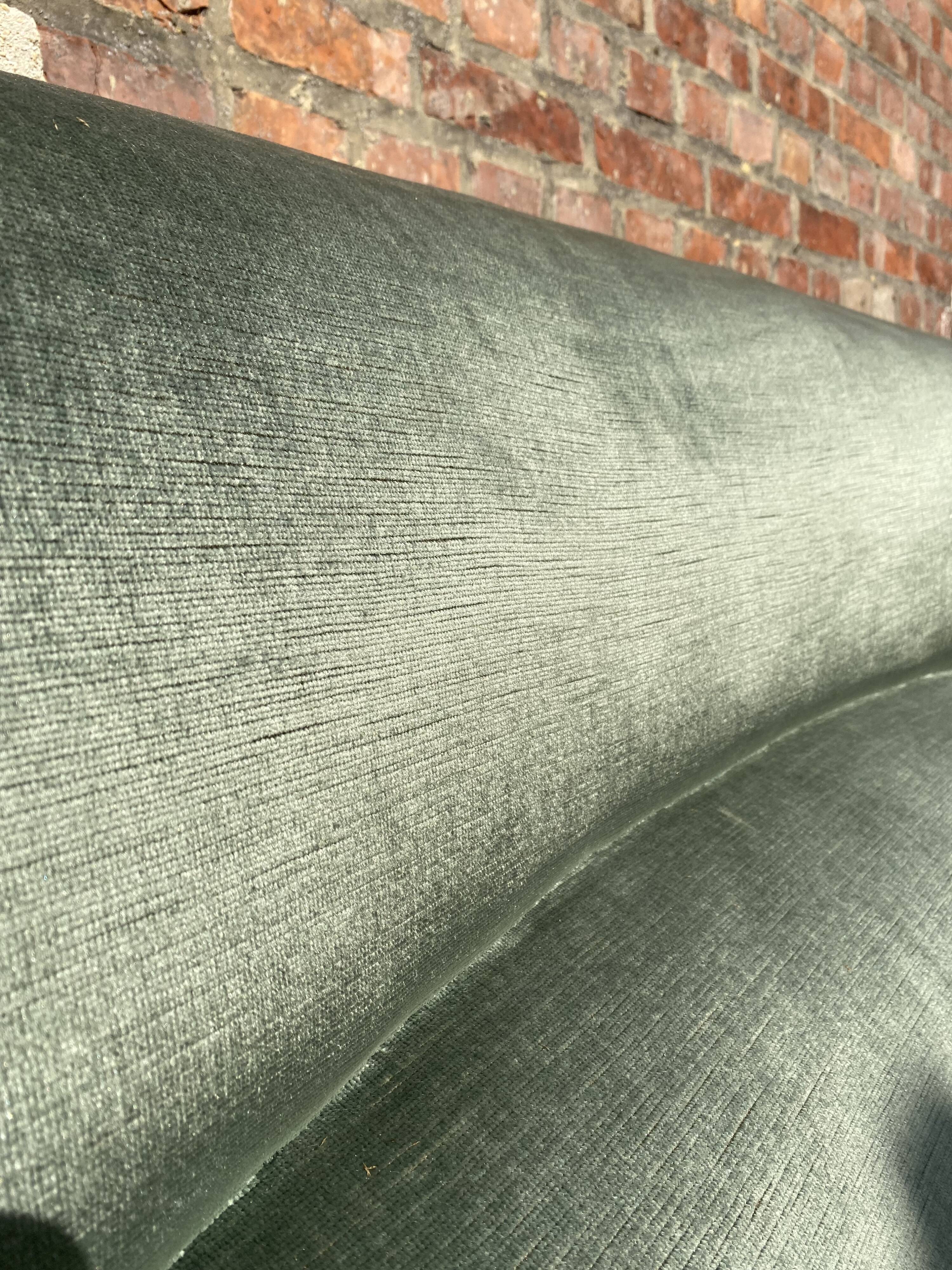 Water green velvet toad sofa