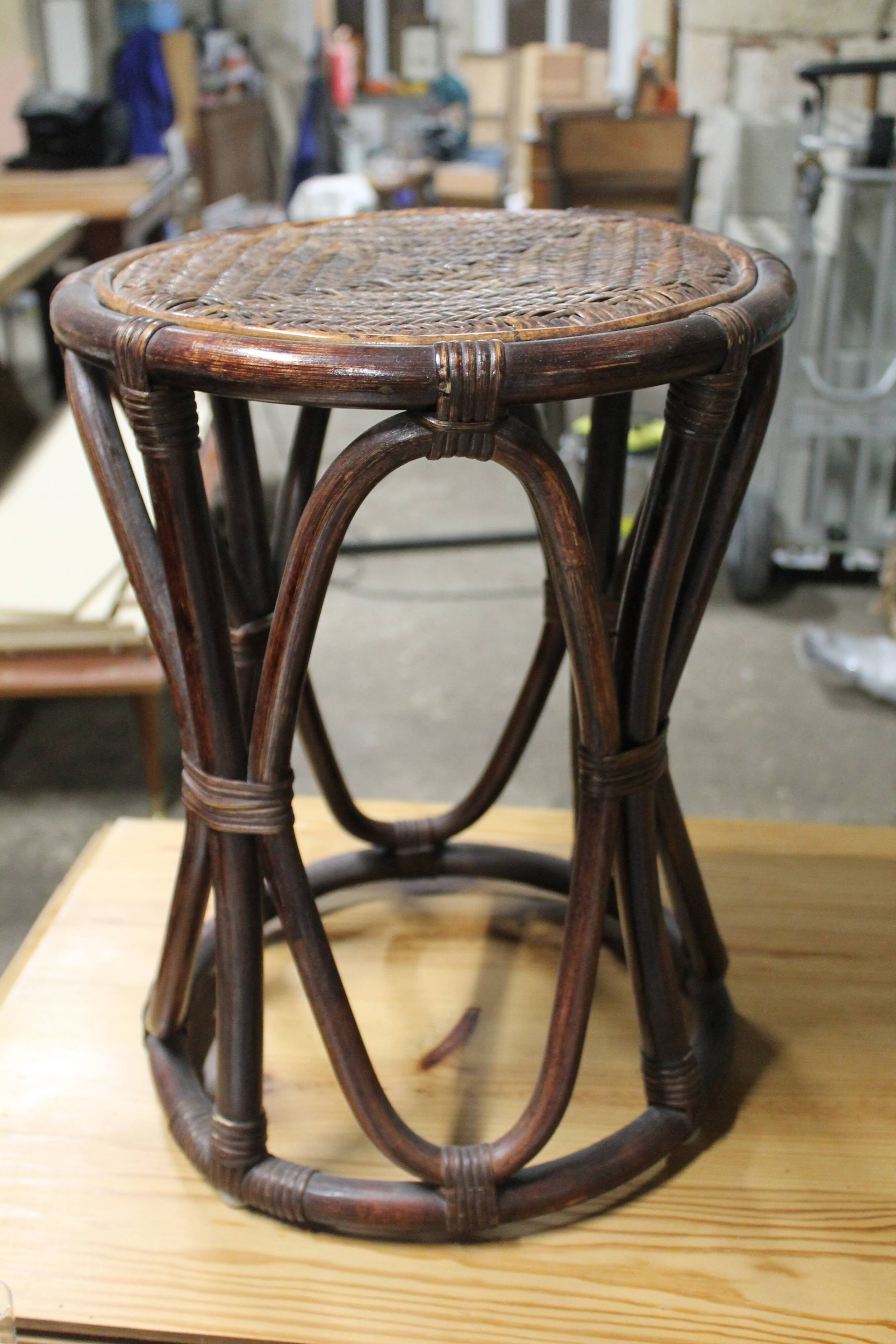 Table d'appoint en rotin