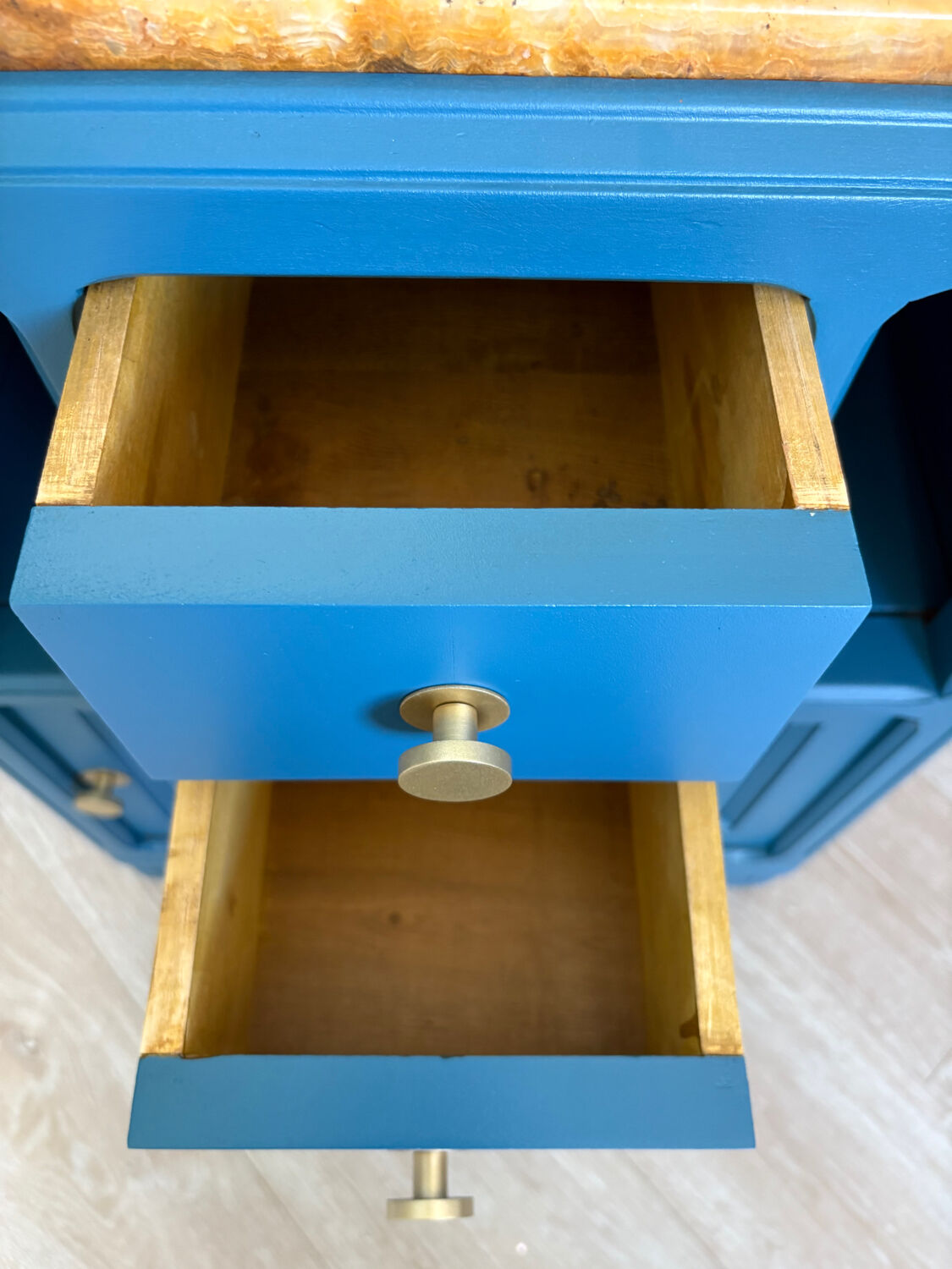 Art Deco bedside table reimagined – Teal & Onyx Marble