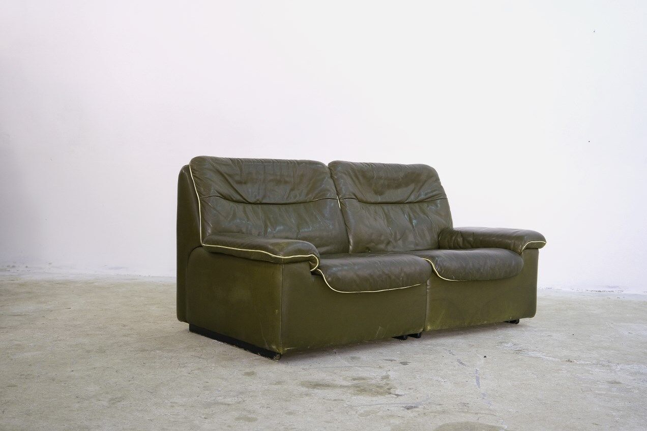 DS 66 Sofa from De Sede in Olive Leather, 1970s