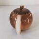 Small graphic selfish teapot in gradient brown – 70s