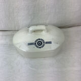 Anti-artisanal soap holder