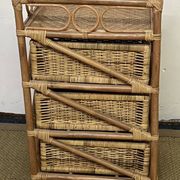 Commode en rotin vintage