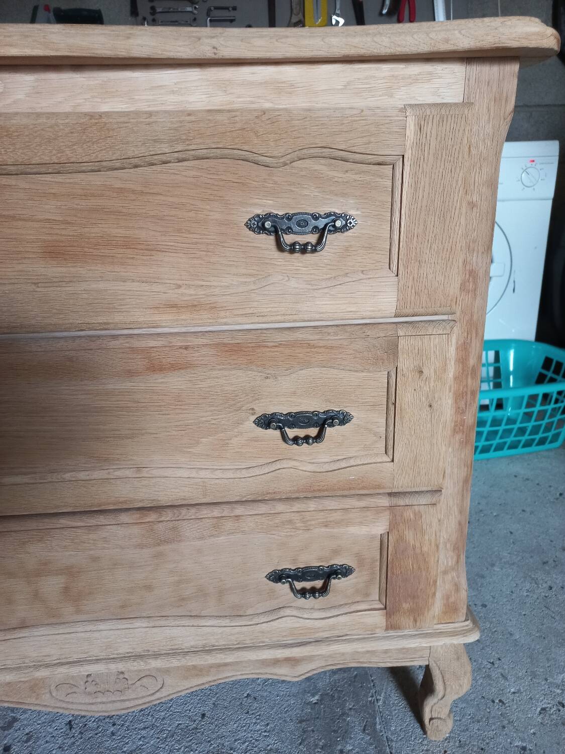 Sandblasted chest of drawers