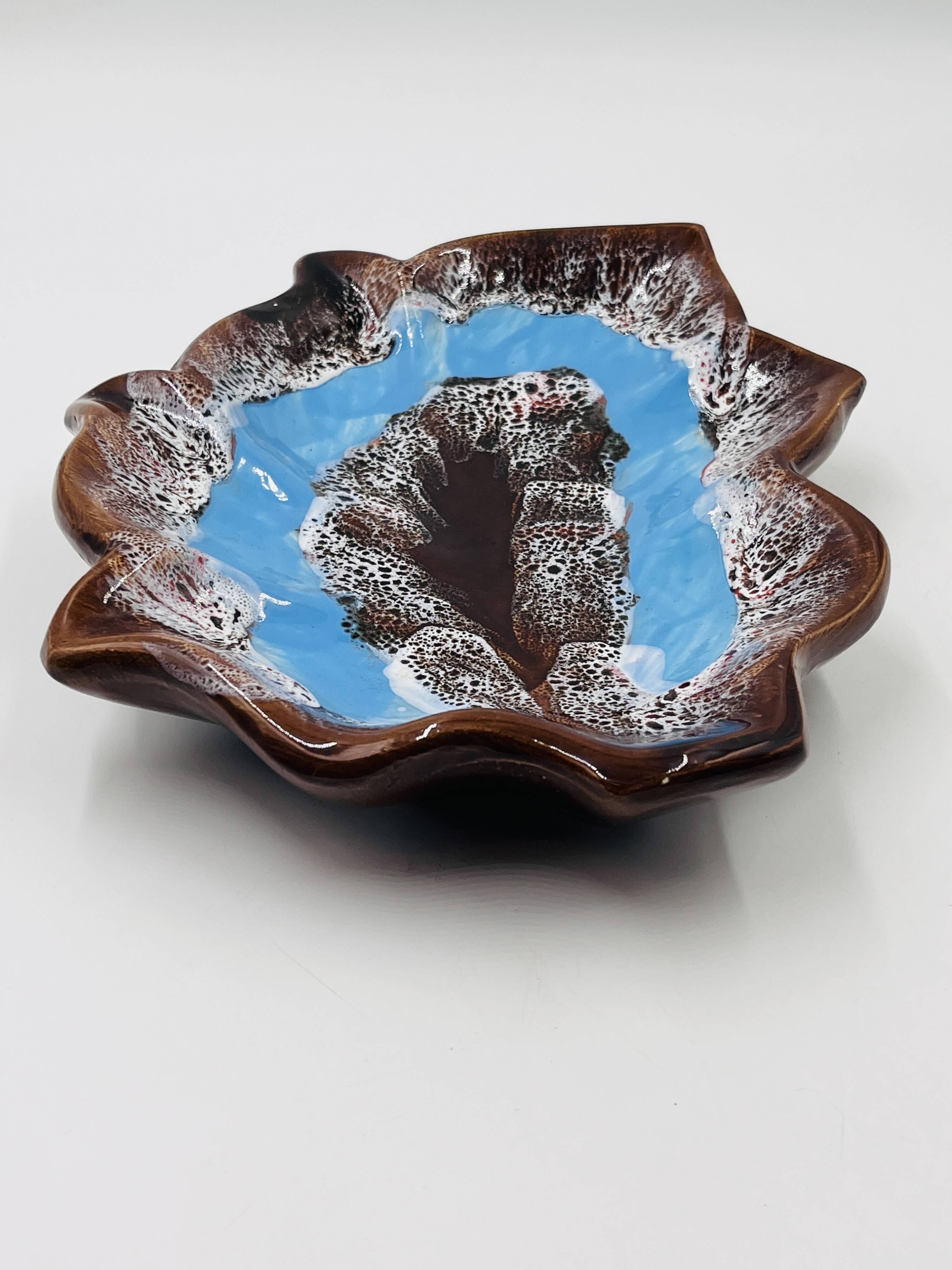 Plat Feuille bleu Vallauris