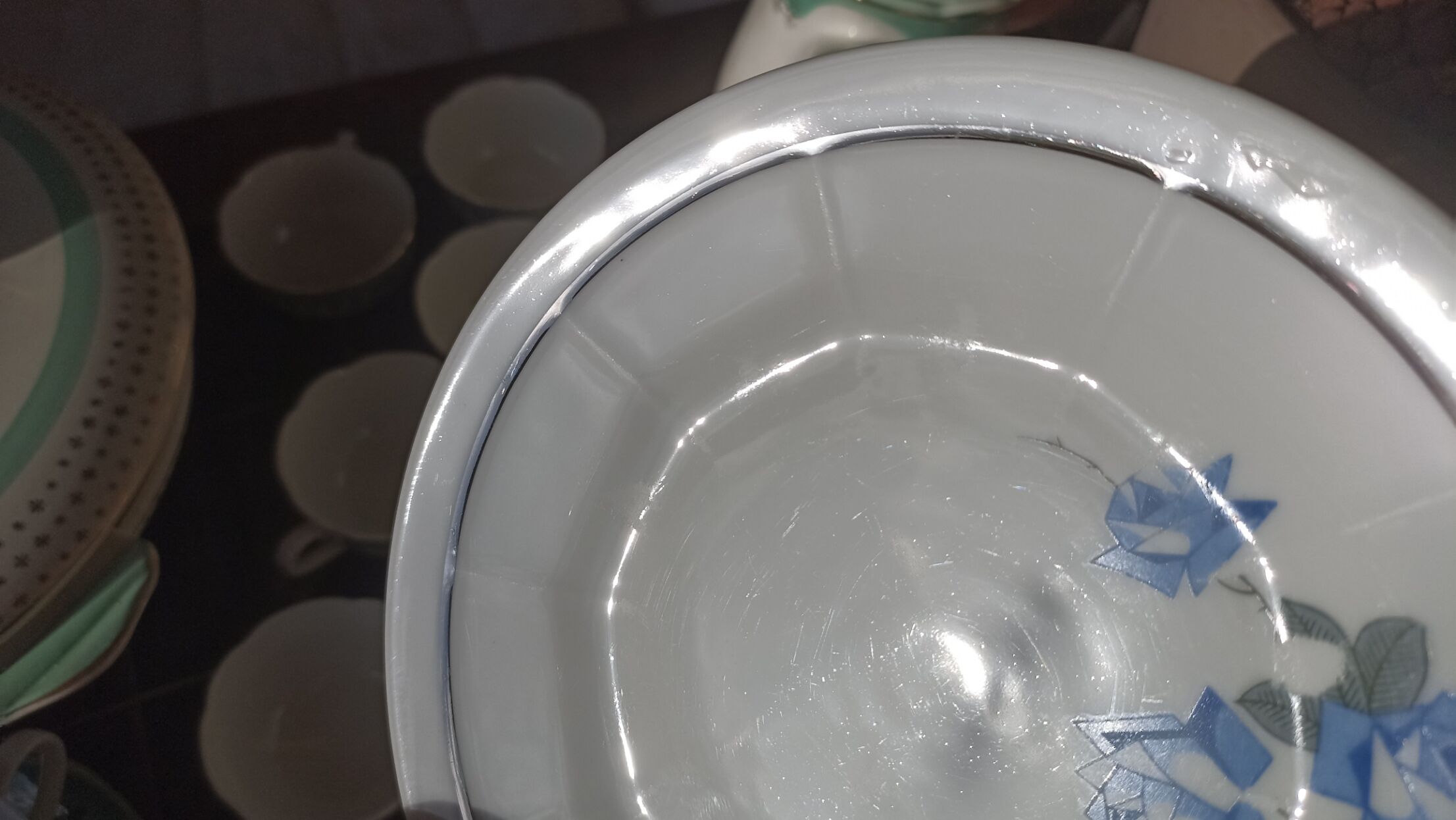 8 Victoria porcelain dessert plates from the 20s - Art Deco