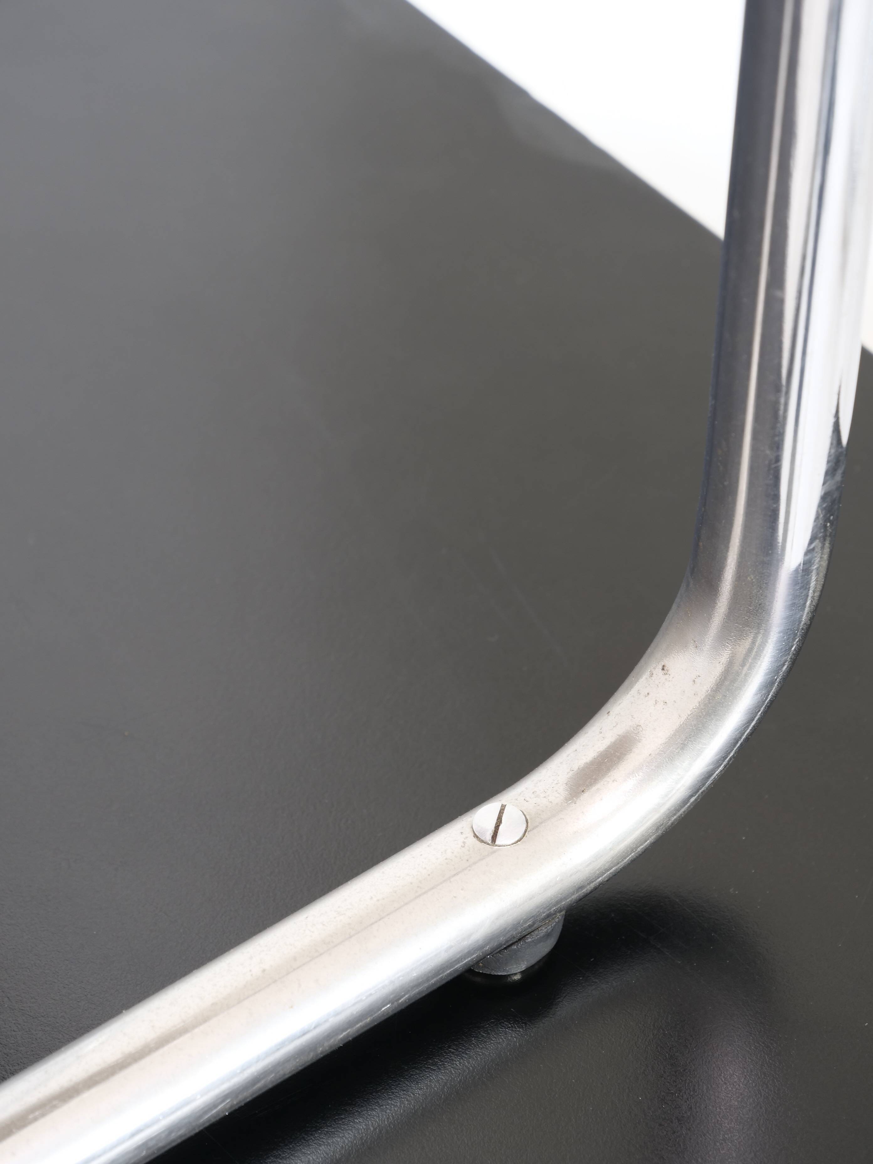 Bauhaus tubular design chairs, pair