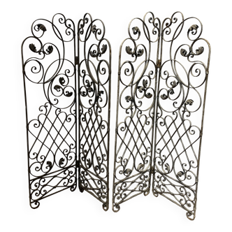 20th century wrought iron four-leaf partition
