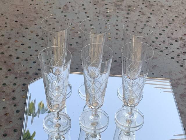6 champagne flutes in glass and crystal, chiseled, vintage