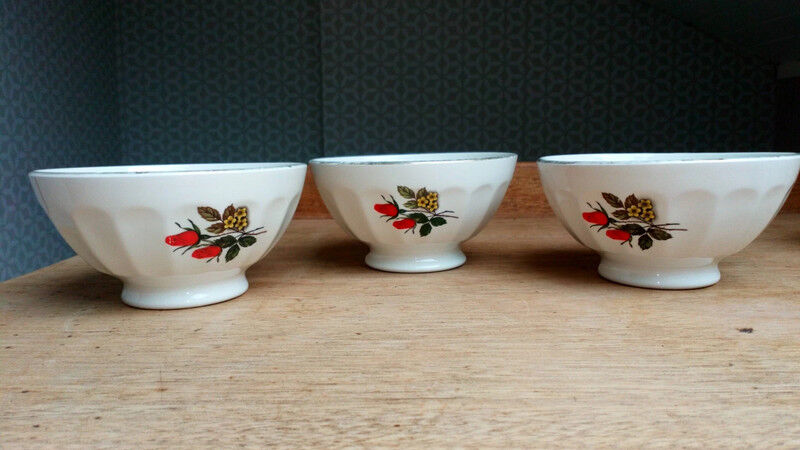 3 vintage faceted bowls
