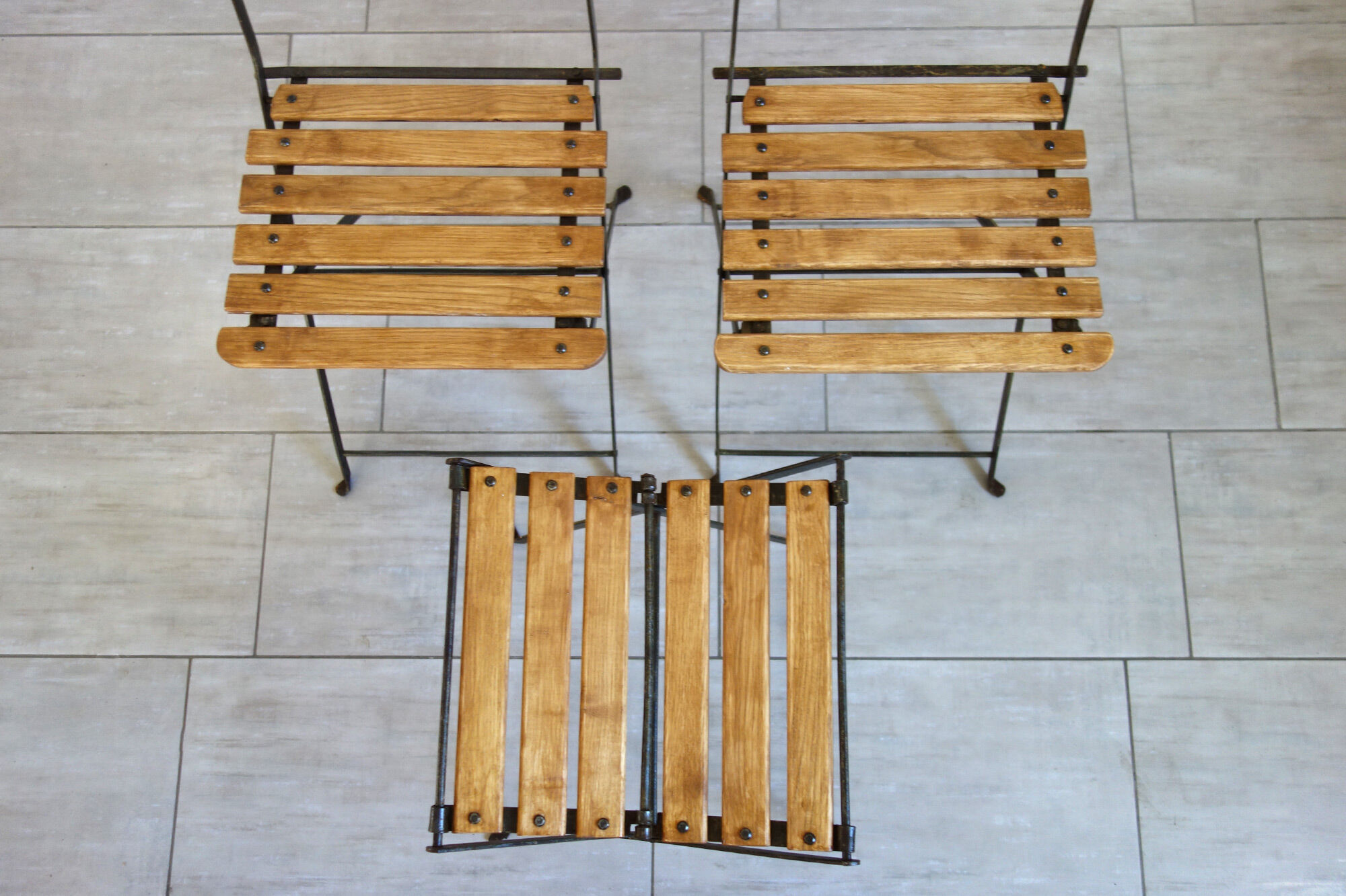 Vintage folding chairs and stool set