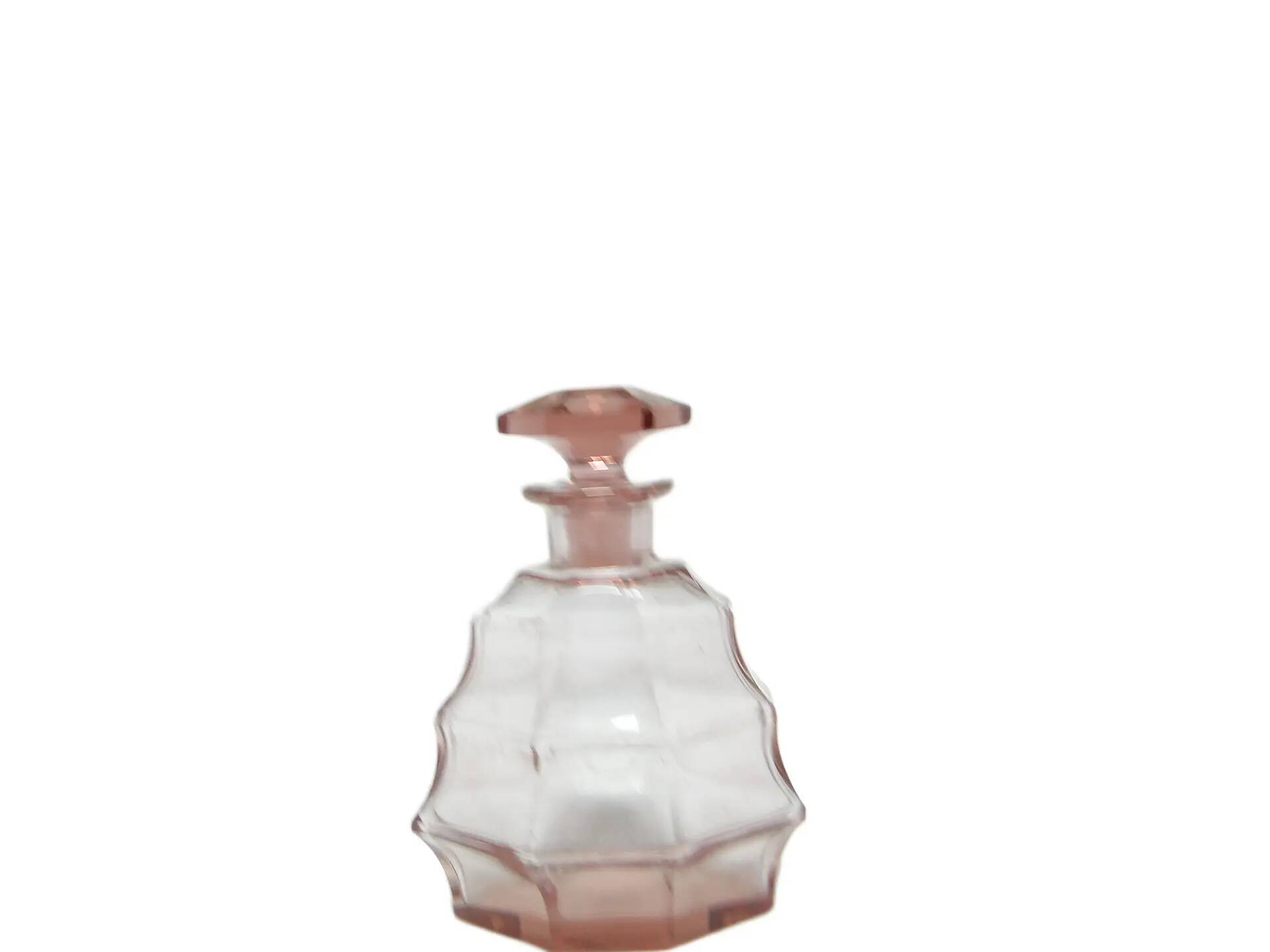 Carafe Art Déco, cristal rose, Moser, Tchécoslovaquie, années 1930.