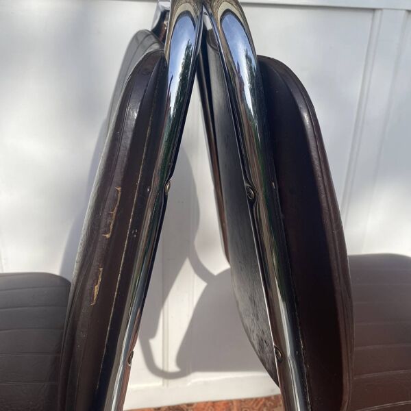 Chaises traineau cantilever chrome et skai années 70