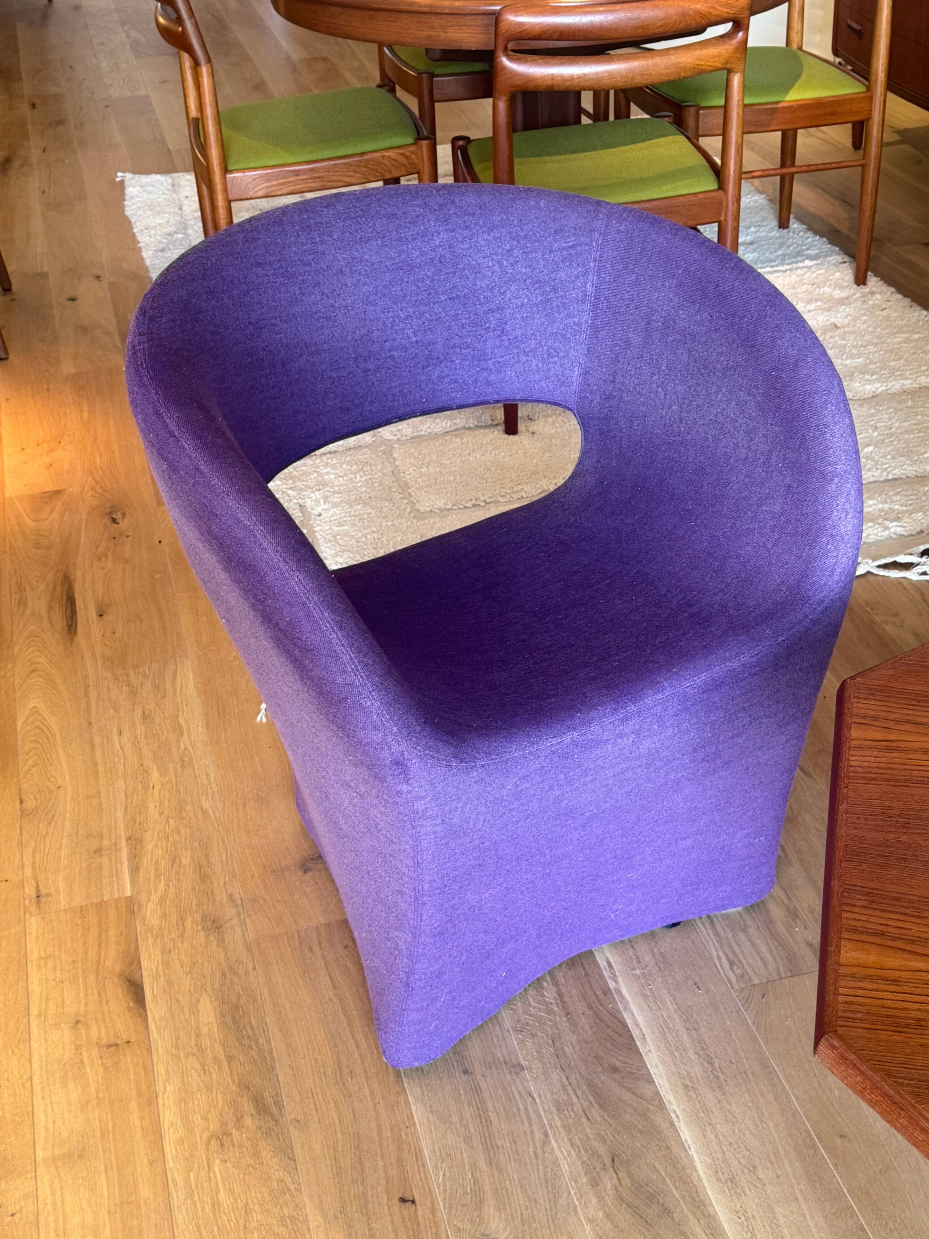 Fauteuil dans le goût du fauteuil Albert de Ron Arad pour Moroso