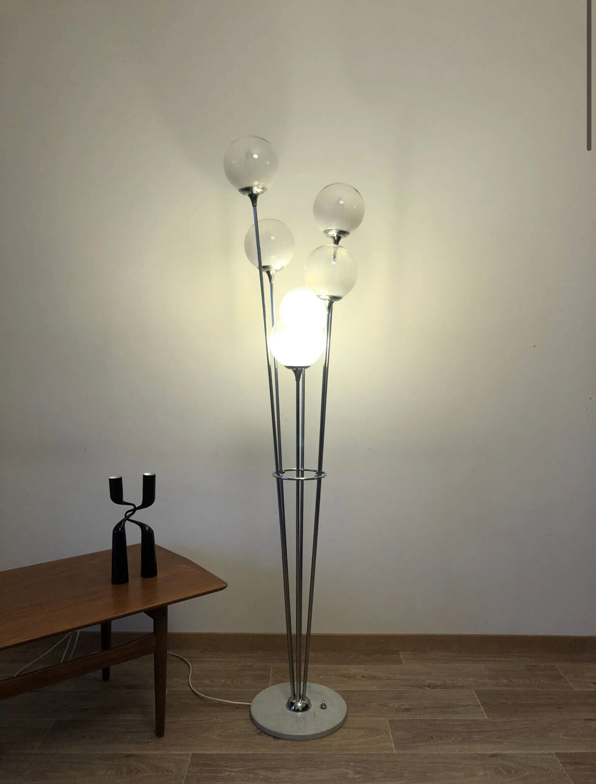 Floor lamp