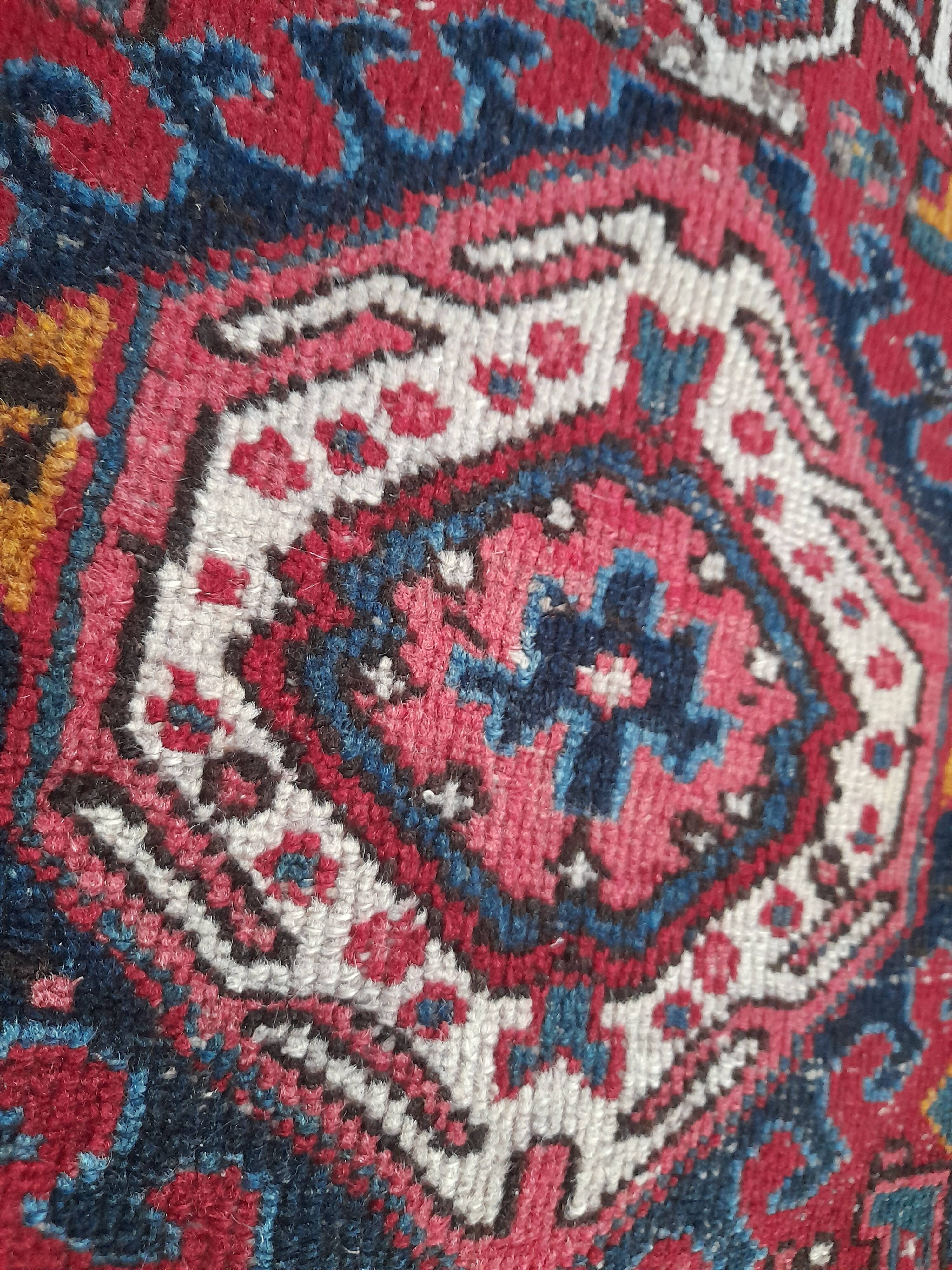 Vintage rug, 126x95 cm