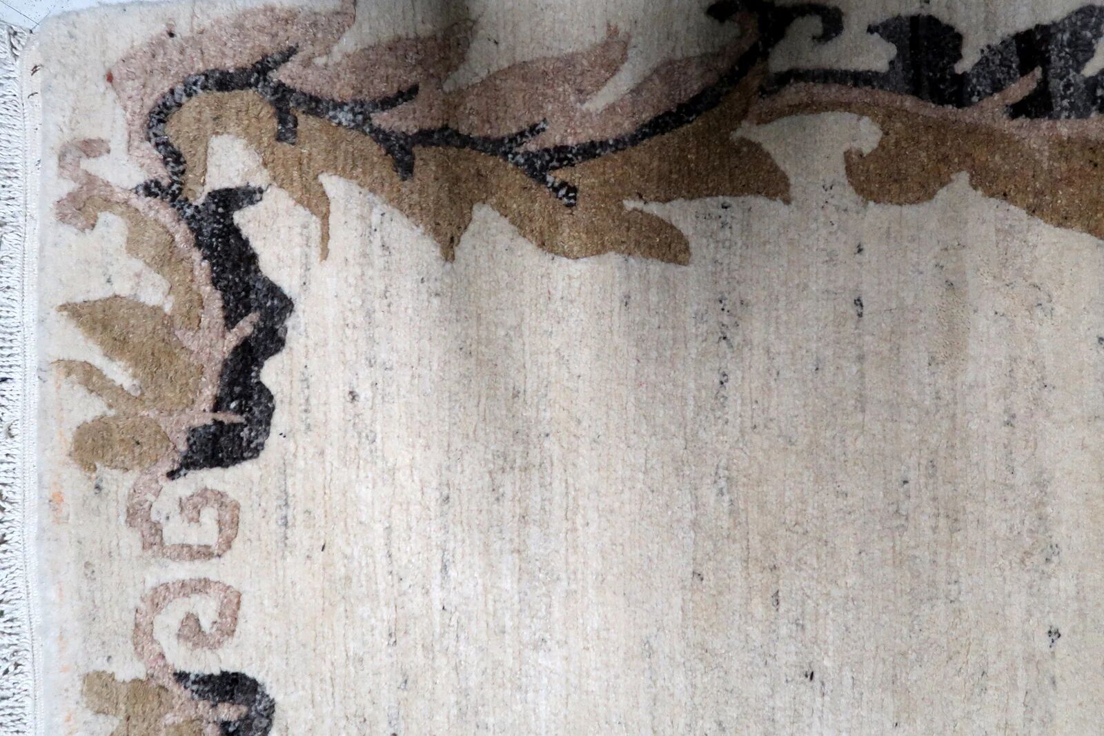 Vintage Tibetan Art Deco Khaden rug 92cm x 206cm 1960s