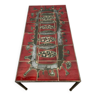 Ceramic and metal coffee table from the 1960s in the style of Roger Capron.