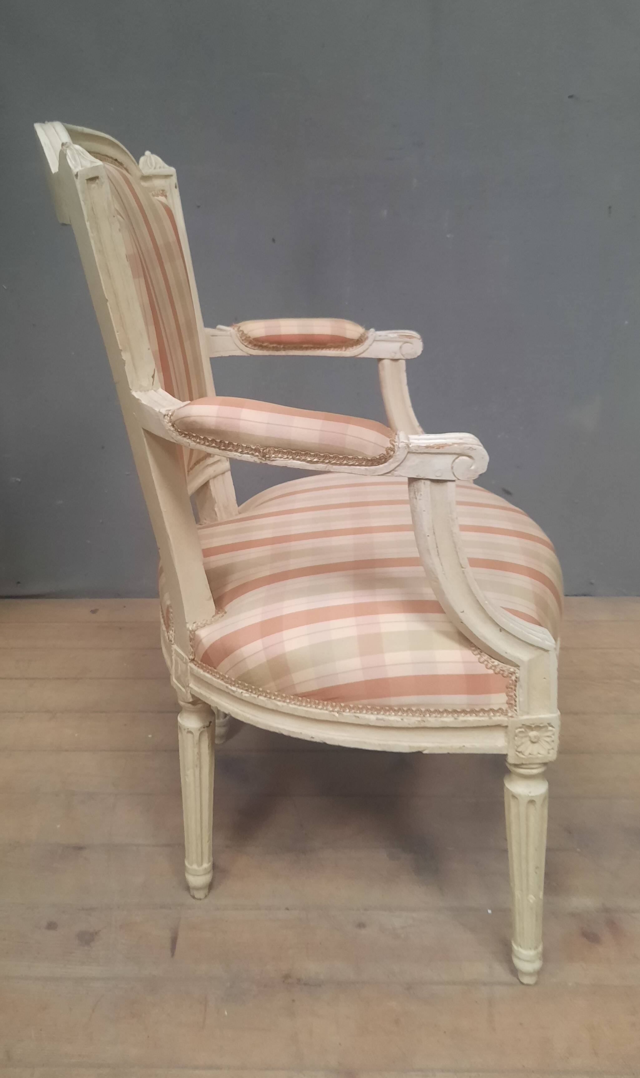 Lacquered armchair in the Louis XVI style