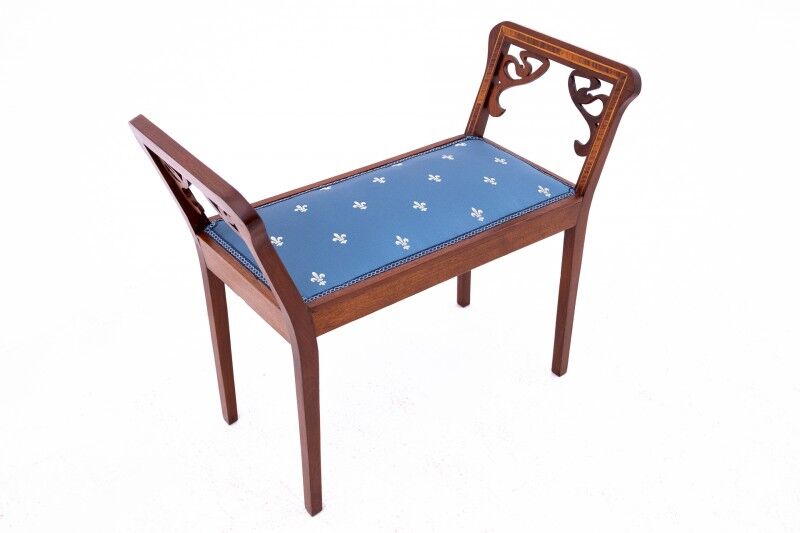 Antique seat from around 1900, Western Europe. After renovation.