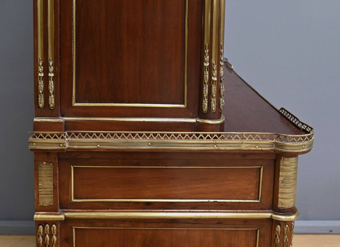 Mahogany Library Scriban, Louis XVI style – Mid-19th century