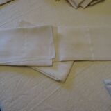 Lot of 3 towels in linen monograms VD