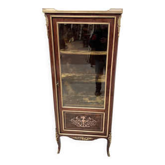 Louis XV style display cabinet in mahogany and bronze, 19th century.