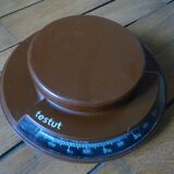 Round scale Testut, brown, vintage 1970s