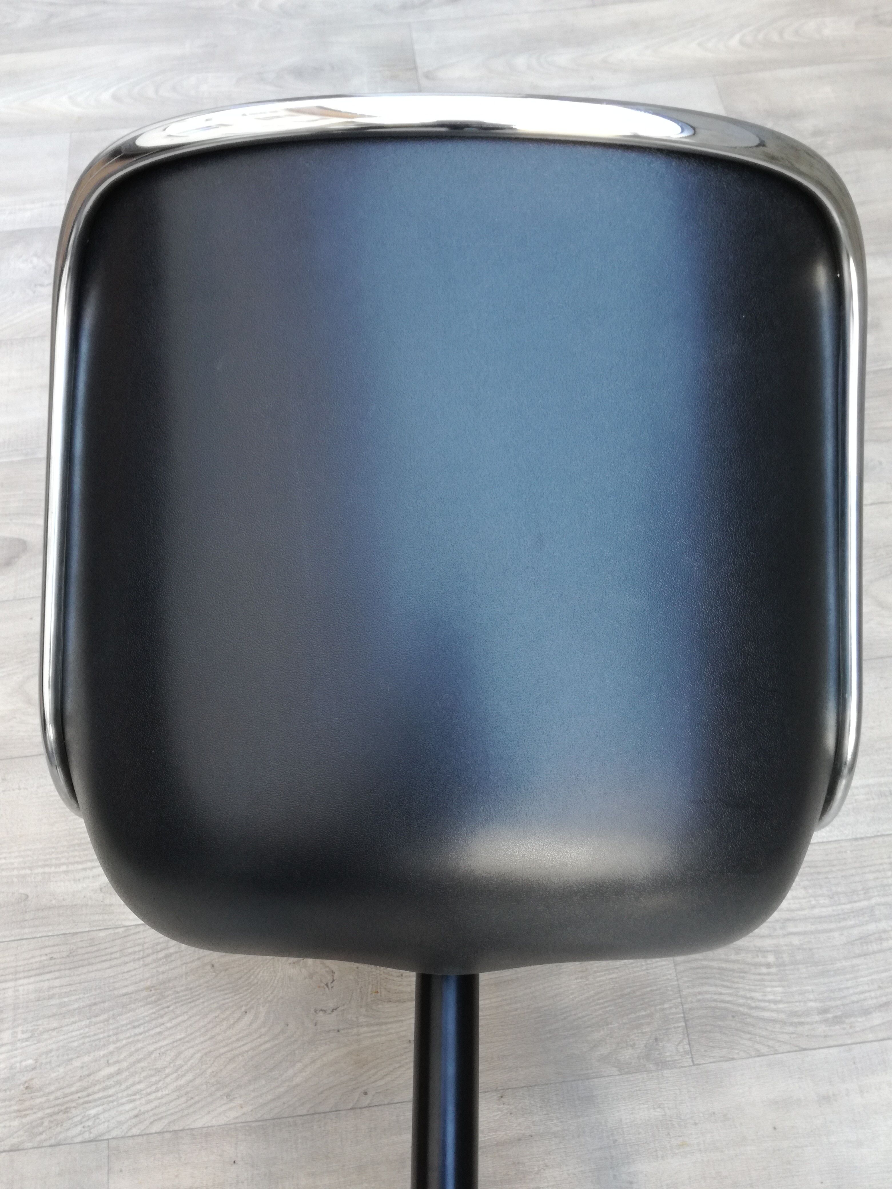 Charles Pollock executive armchair