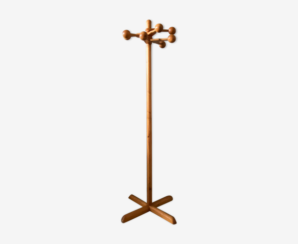 1960s Scandinavian Design Pine Wood Free Standing Coat Rack Selency 1960s Scandinavian Design Pine Wood, Shabby Chic Free Standing Coat Rack