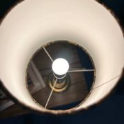 Lampe laiton et velours 1970
