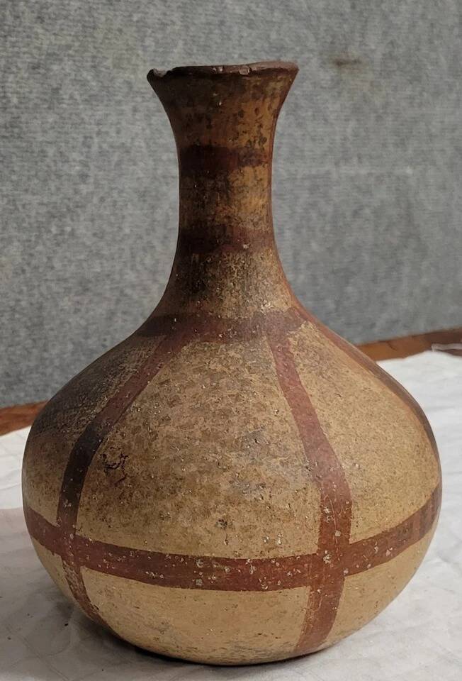 Old traditional Kabyle / Berber terracotta pottery