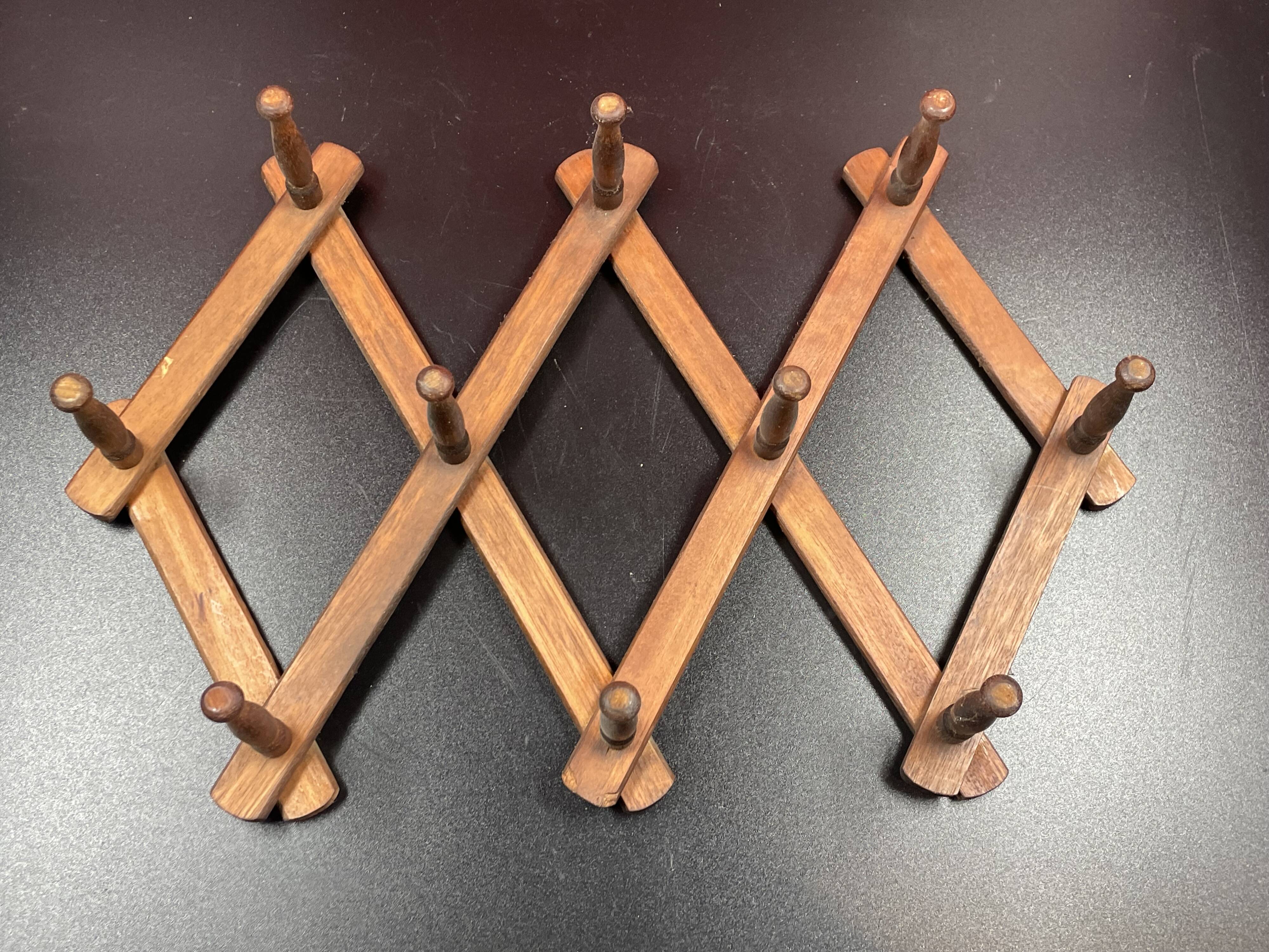 Coat rack, Wooden Accordion Hat Rack approximately 52 x 24 x 8 cm
