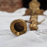 2 bougeoirs anciens chérubin en laiton