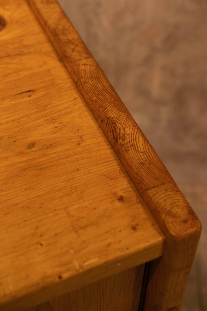 Buffet design Montagne les Arcs 1950