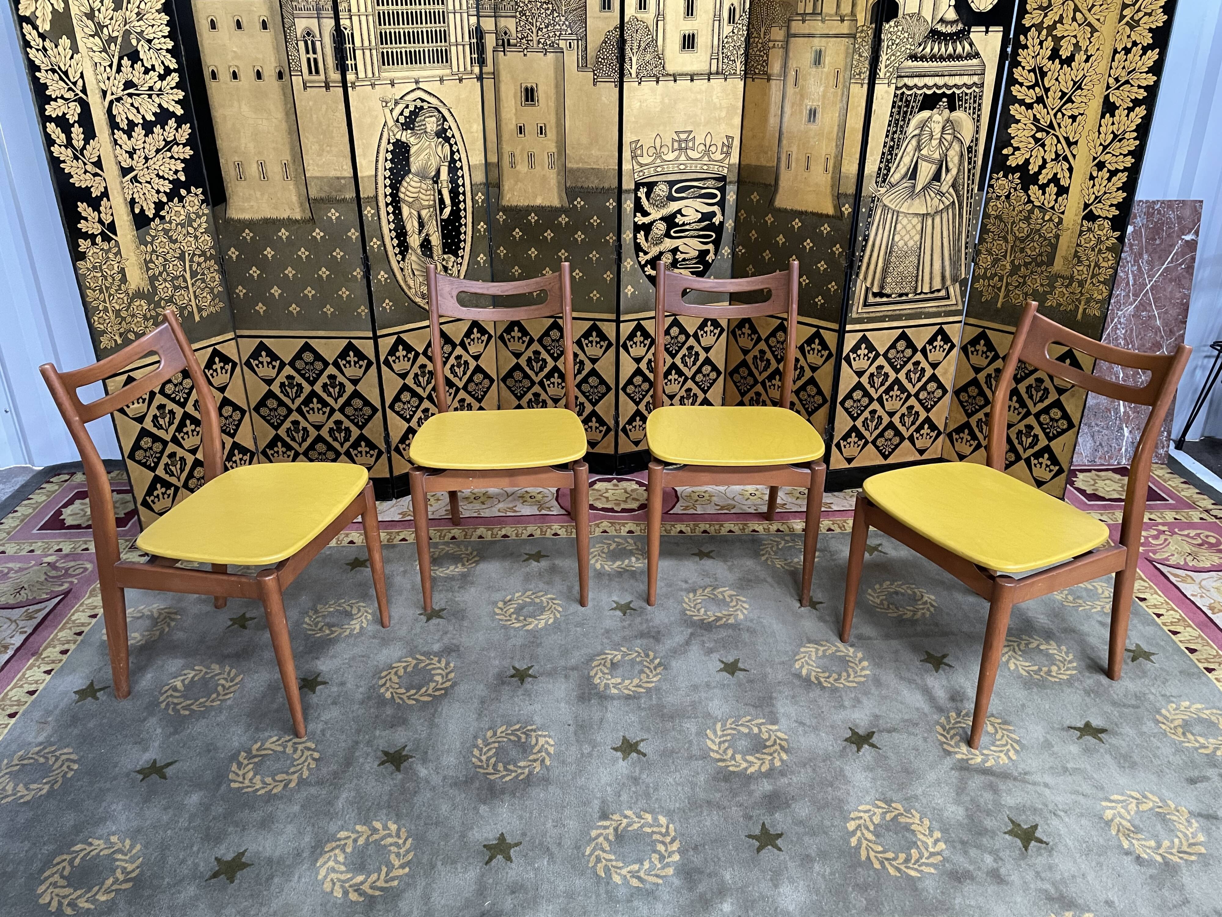 Suite de 4 chaises scandinaves skaï jaune