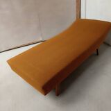 Vintage chaise longue daybed