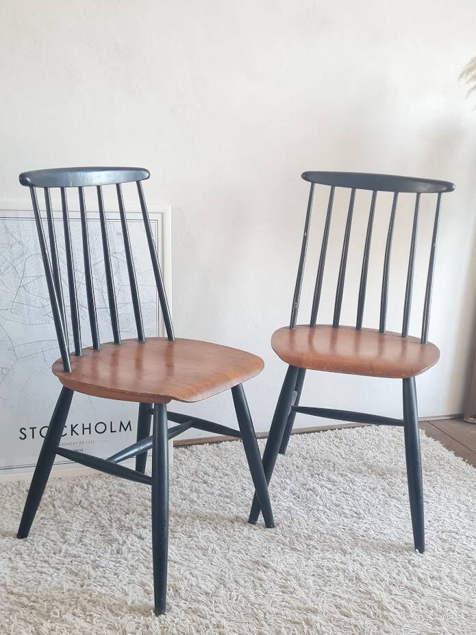 Pair of Scandinavian chairs model Fanett by Tapiovaara