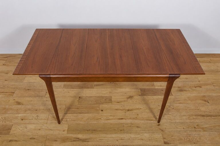 Mid-Century Teak Extendable Dining Table from McIntosh, United Kingdom, 1960s