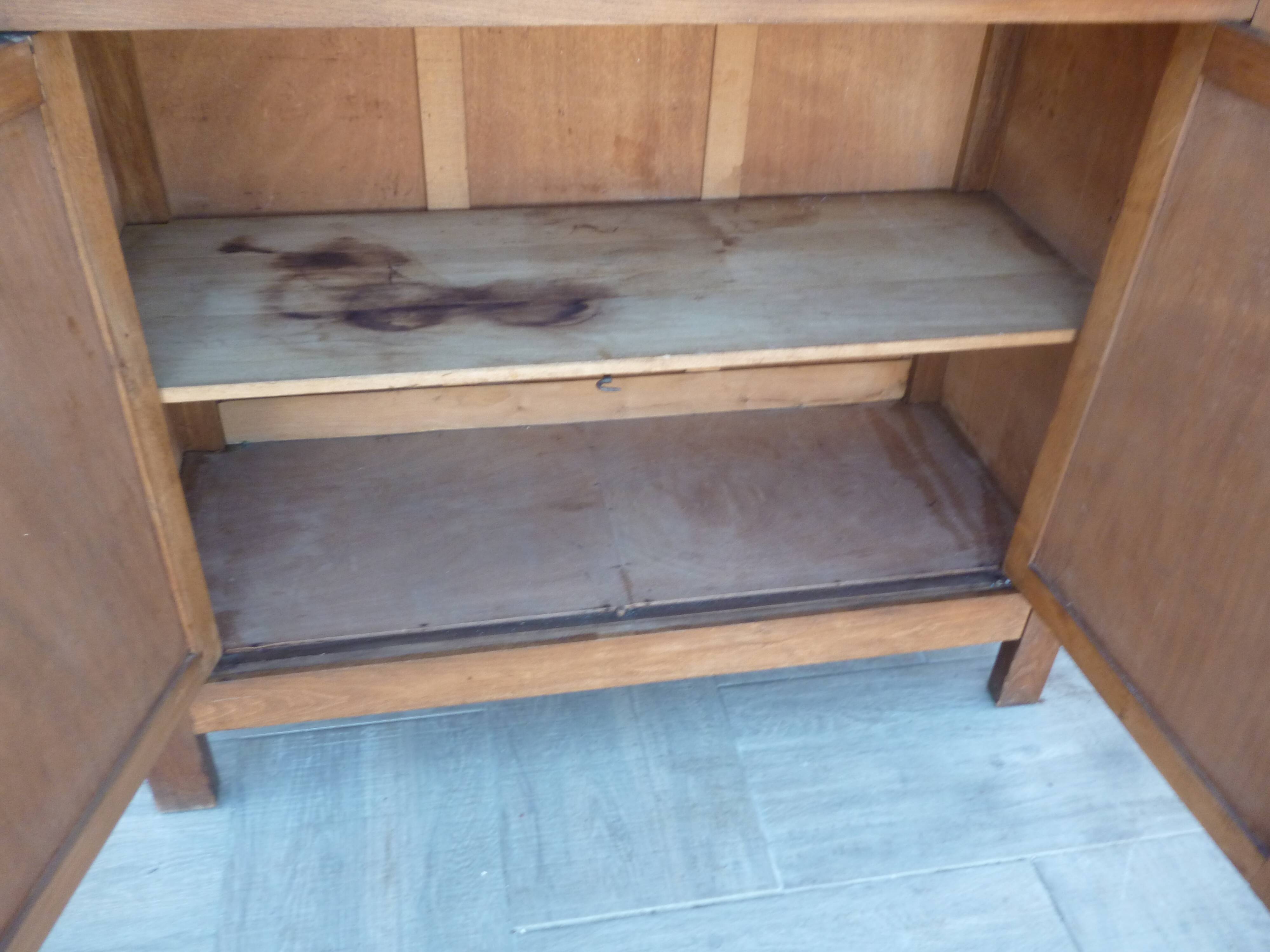 Vintage croas buffet